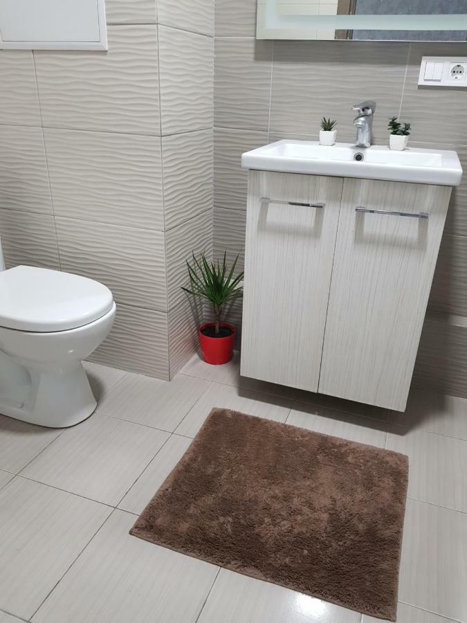 Стильные Аппартаменты На Новых Домах Charkiw Exterior foto